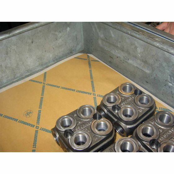 Materijali. Zaštita od vlage. VCI zaštita od korozije. VCI papir u listovima za zaštitu od korozije