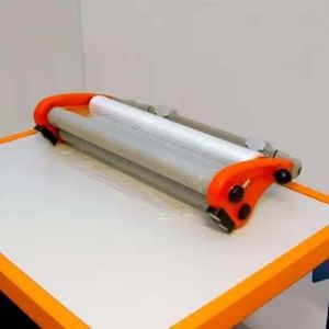 Stolni dispenzer za stretch folije za pakete