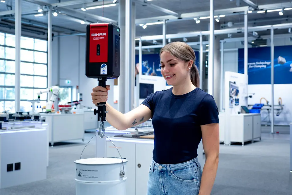 NEO smart hoist